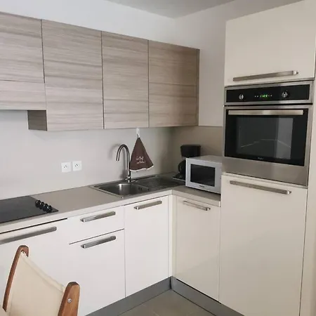 Apartment Centre Les Pins 2p White Pearl Garage Juan-les-Pins